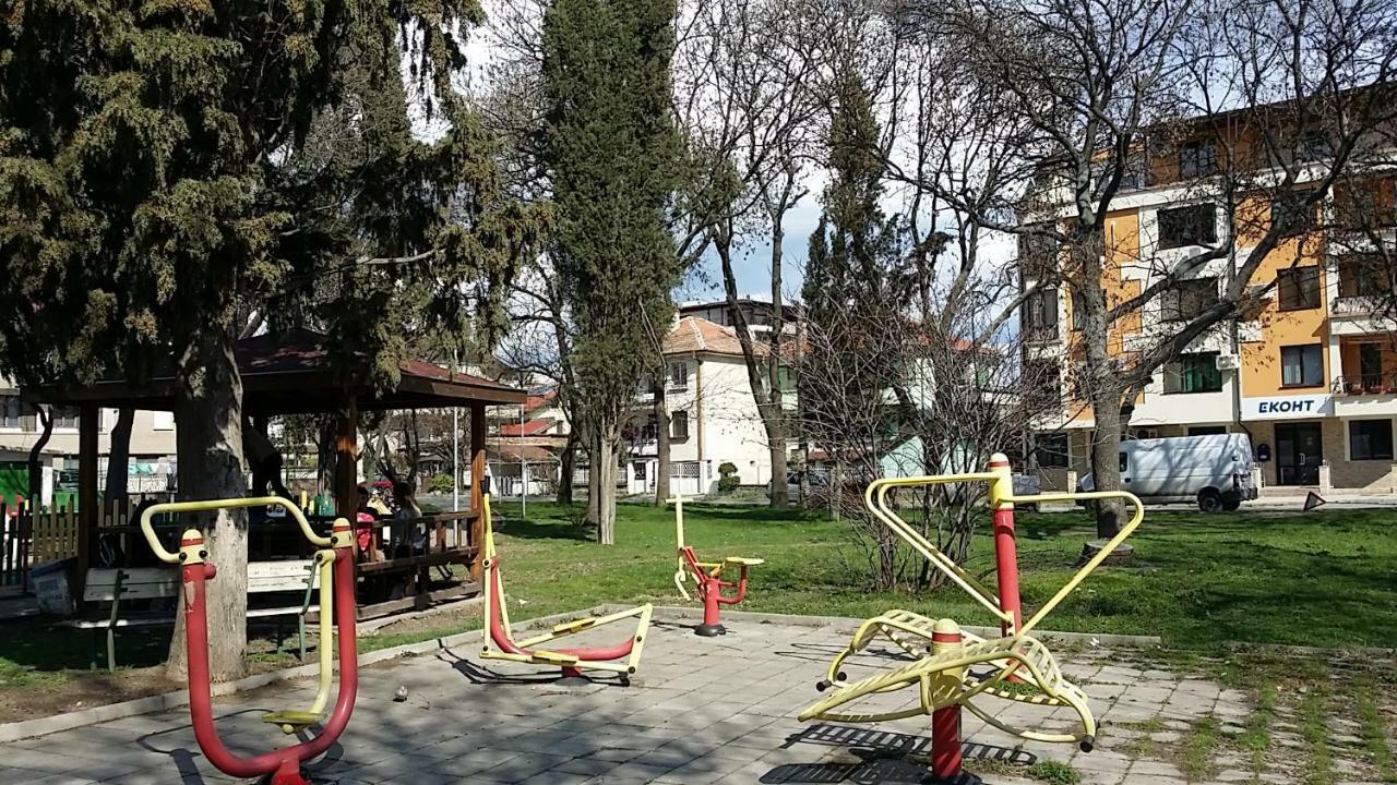 Студио Изгрев Burgas Exterior foto